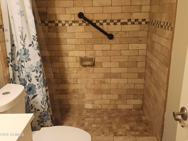 4325 E VINEYARD Road, Phoenix, AZ 85042