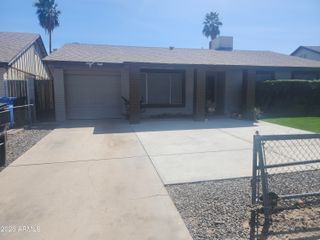 4325 E VINEYARD Road, Phoenix, AZ 85042