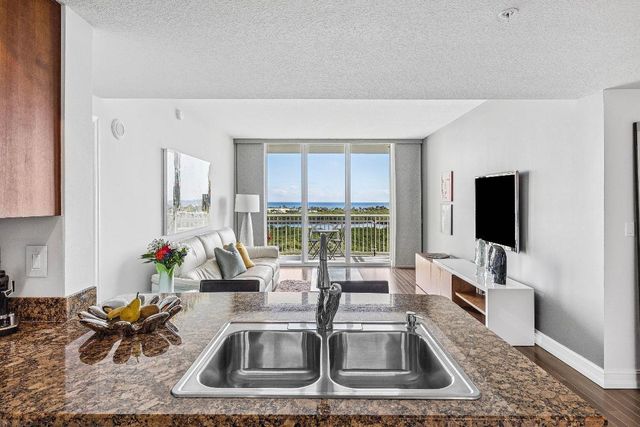 450 N Federal Highway 1107, Boynton Beach, FL 33435