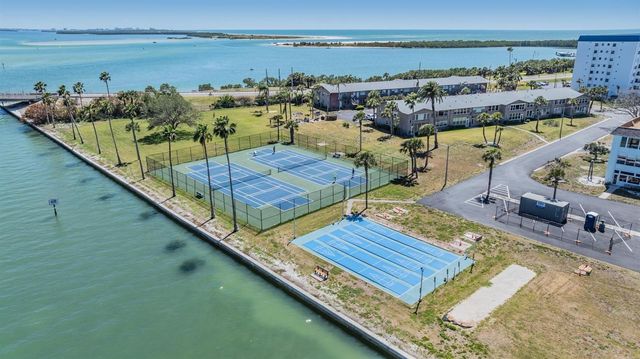 9 HAIG PLACE 704, Dunedin, FL 34698