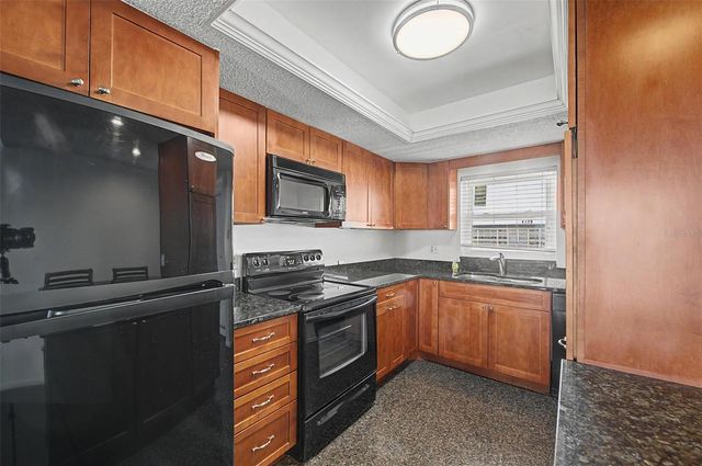 9 HAIG PLACE 704, Dunedin, FL 34698