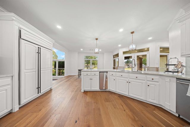 5006 Colonial Court, Benton, AR 72015