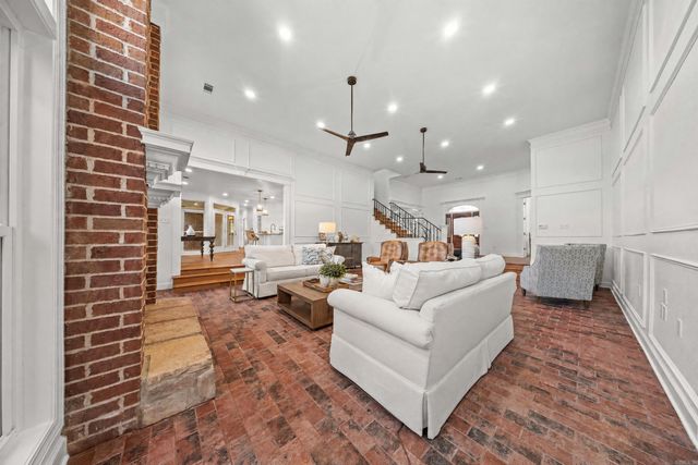 5006 Colonial Court, Benton, AR 72015