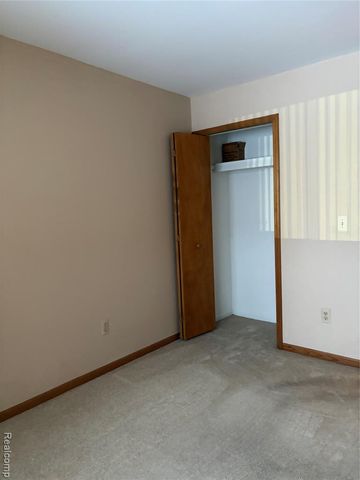 38848 Windmill Pointe, Clinton Township, MI 48038