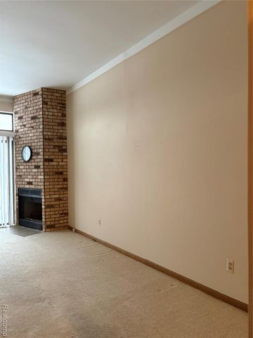 38848 Windmill Pointe, Clinton Township, MI 48038