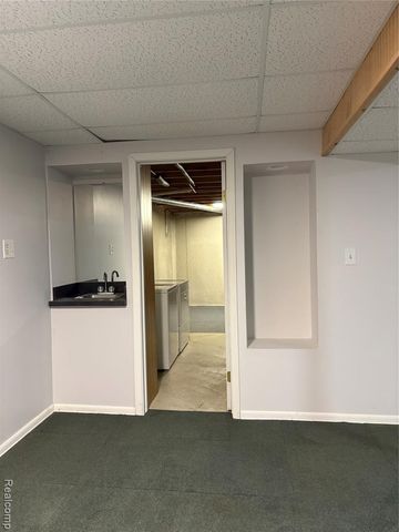 38848 Windmill Pointe, Clinton Township, MI 48038