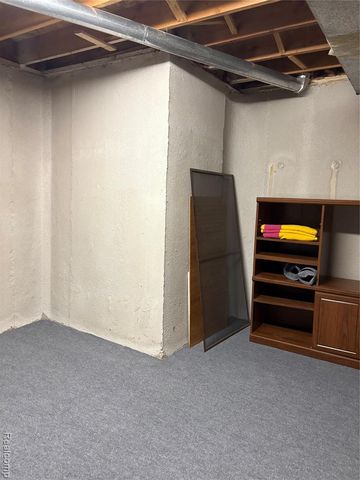 38848 Windmill Pointe, Clinton Township, MI 48038