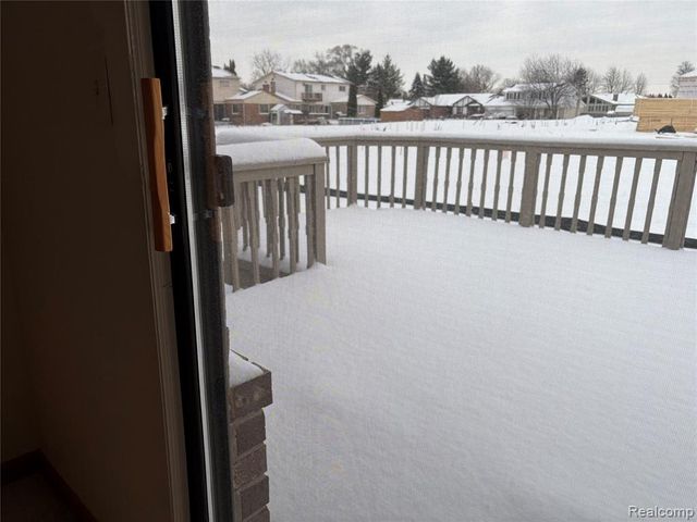 38848 Windmill Pointe, Clinton Township, MI 48038