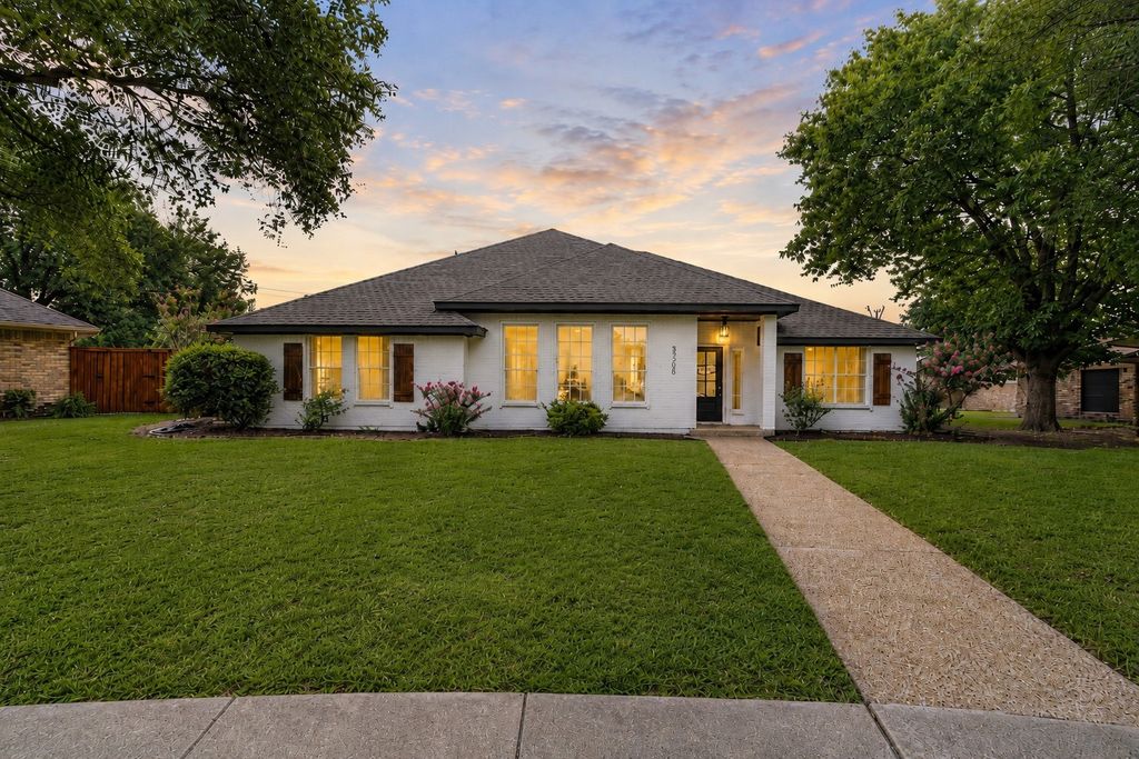 3306 Blue Bell Place, Richardson, TX 75082