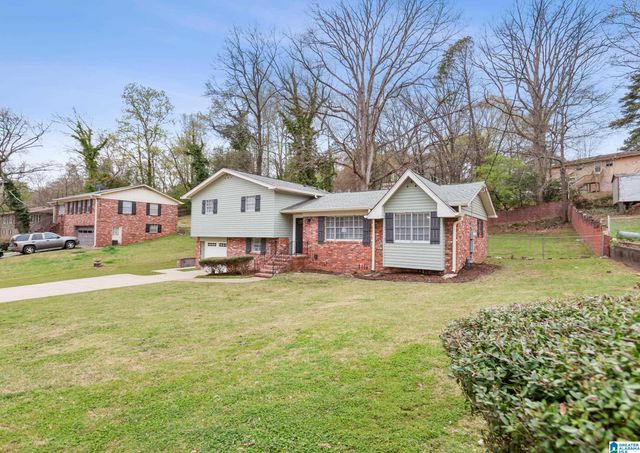 2620 2ND WAY NW, Center Point, AL 35215