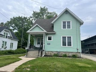 842 VINE AVENUE, Oshkosh, WI 54901