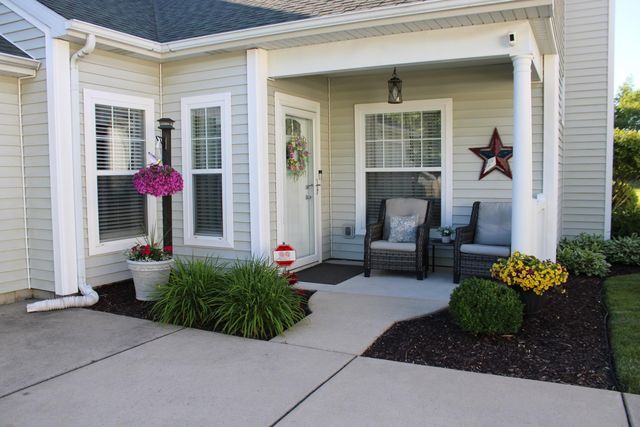 9090 Norris Drive, Hobart, IN 46342