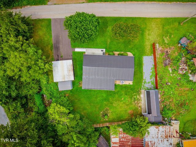 121 Bill Lewis Road, Elizabethton, TN 37643