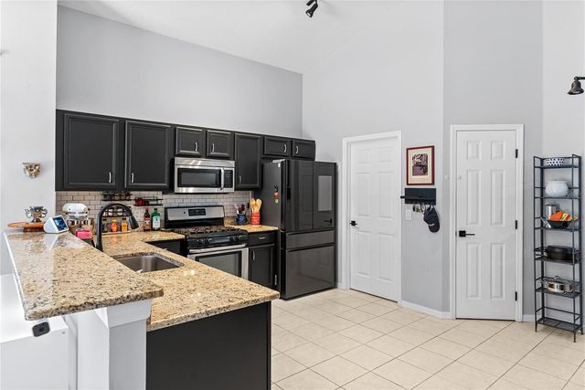 18944 TWINBERRY DRIVE, Tampa, FL 33647
