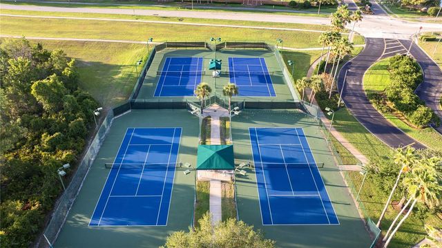 18944 TWINBERRY DRIVE, Tampa, FL 33647