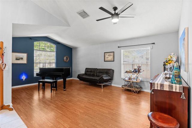 18944 TWINBERRY DRIVE, Tampa, FL 33647