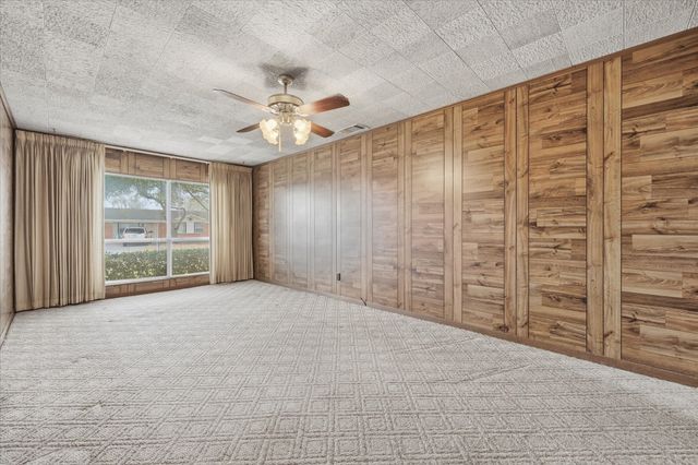 2341 Lagoon Drive, Mesquite, TX 75150