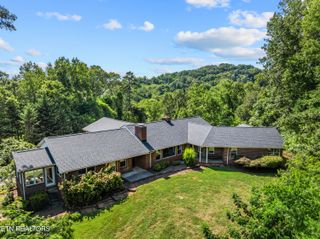 3705 SW Timberlake Drive, Knoxville, TN 37920