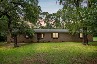 10751 Longview Drive S, Grand Bay, AL 36541