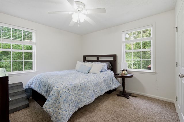 5636 Meadowcrest Ln, Nashville, TN 37209