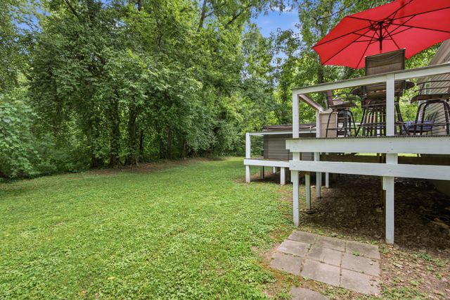 5636 Meadowcrest Ln, Nashville, TN 37209