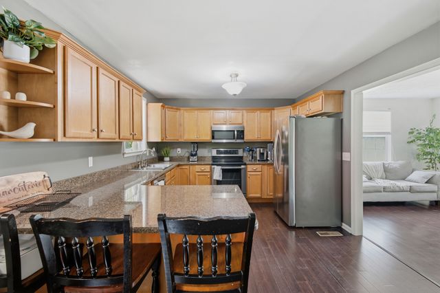 5636 Meadowcrest Ln, Nashville, TN 37209