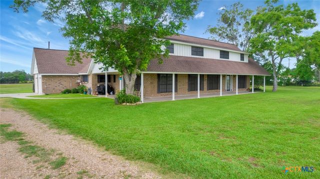 3662 N Fm 444, Inez, TX 77968