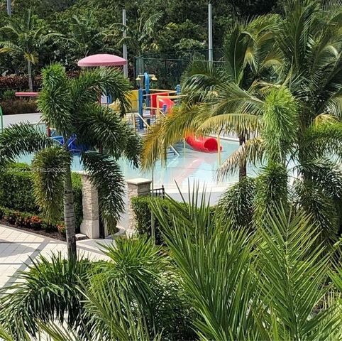 8985 NW 98th Avenue, Doral, FL 33178