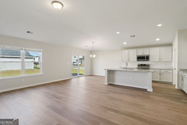 129 Lakeview Pines Way, Statesboro, GA 30461
