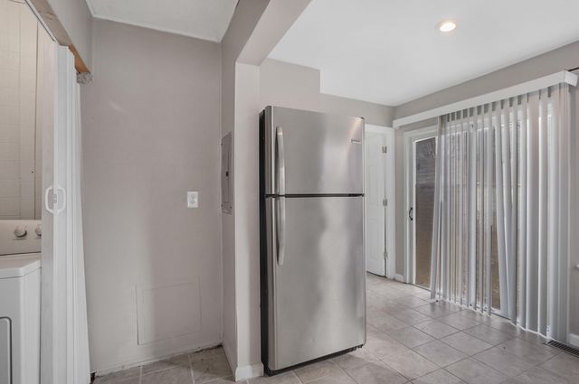 22000 Cunningham Avenue, Warren, MI 48091