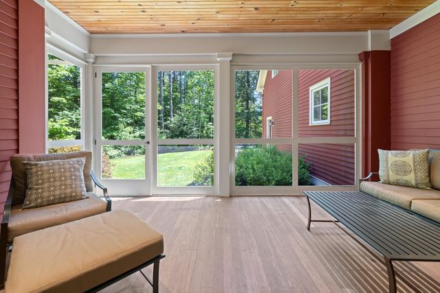 292 Hard Road, Hartford, VT 05059