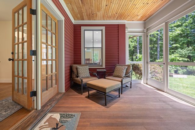 292 Hard Road, Hartford, VT 05059
