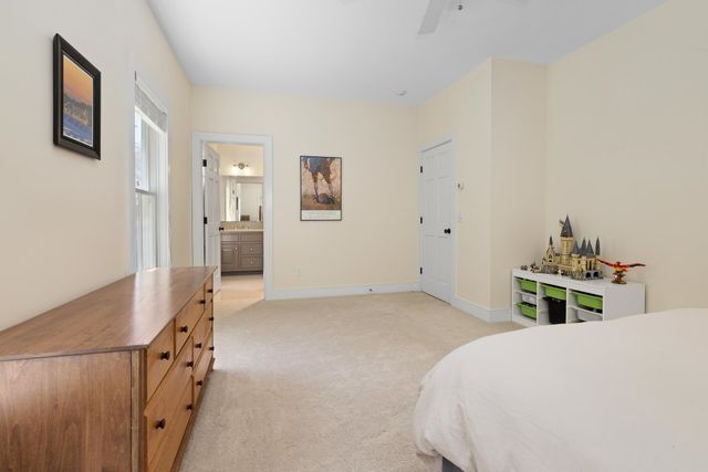 292 Hard Road, Hartford, VT 05059