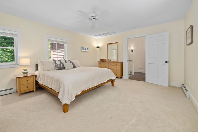 292 Hard Road, Hartford, VT 05059