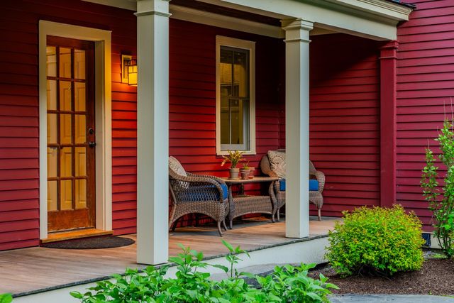 292 Hard Road, Hartford, VT 05059