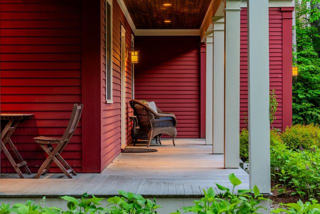 292 Hard Road, Hartford, VT 05059