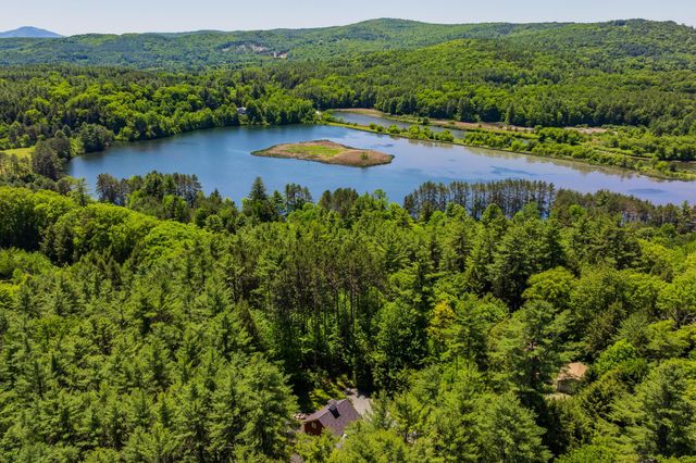 292 Hard Road, Hartford, VT 05059