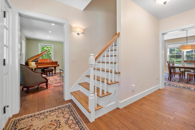 292 Hard Road, Hartford, VT 05059