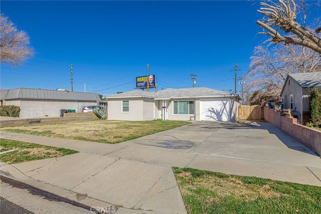 937 W Norberry, Lancaster, CA 93534