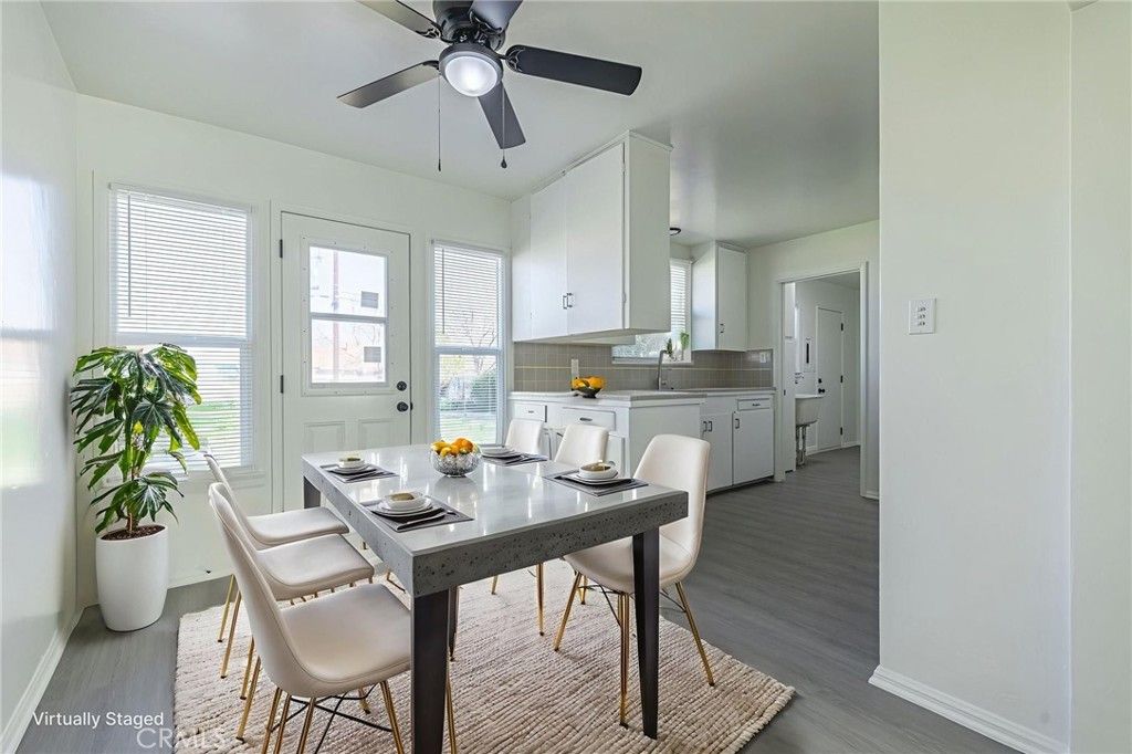 Image 12 of property listing at 937 W Norberry, Lancaster, CA 93534