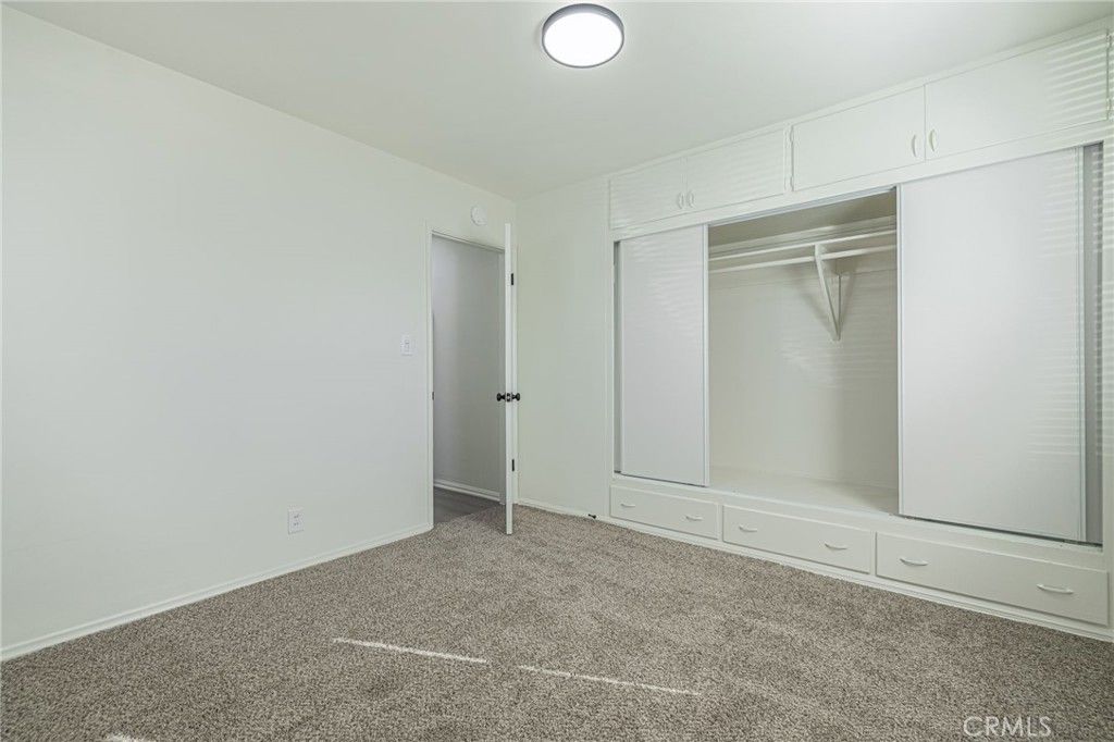 Image 21 of property listing at 937 W Norberry, Lancaster, CA 93534