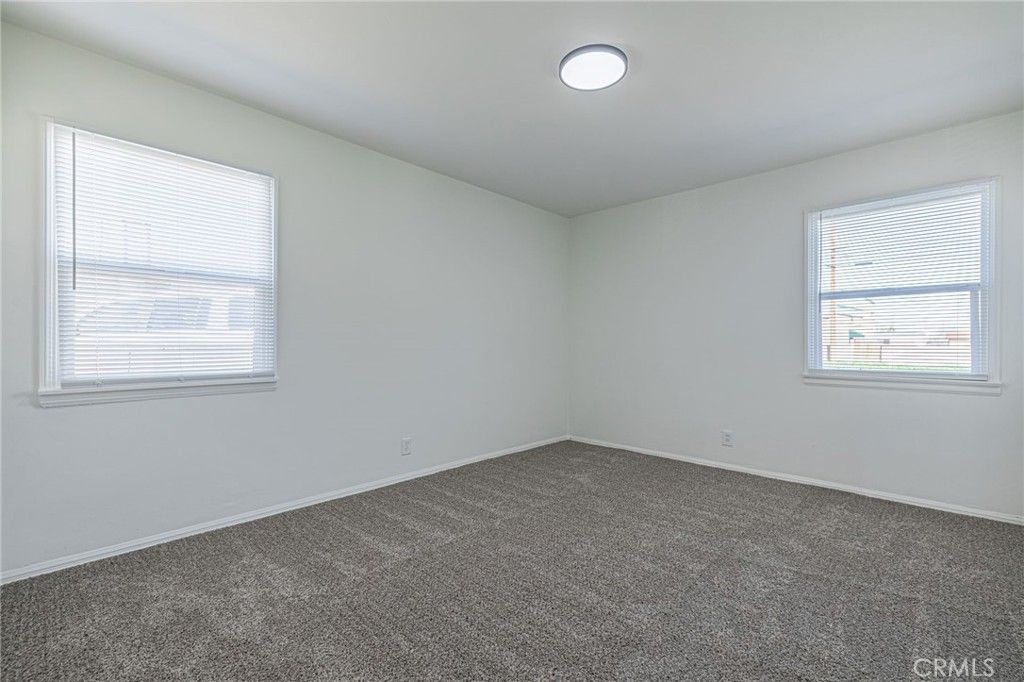 Image 25 of property listing at 937 W Norberry, Lancaster, CA 93534