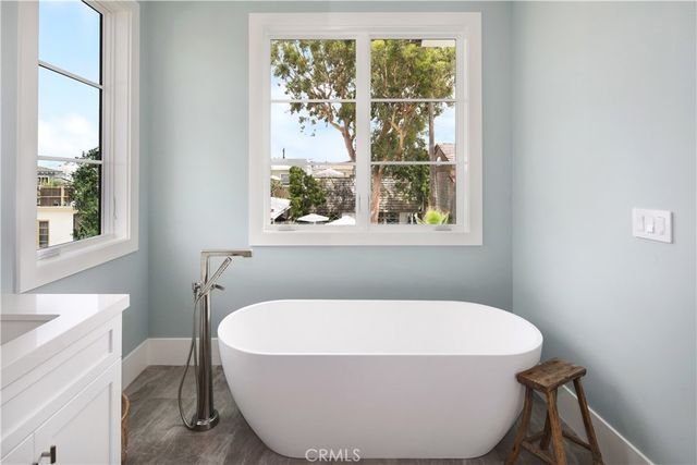 411 39th Street, Newport Beach, CA 92663