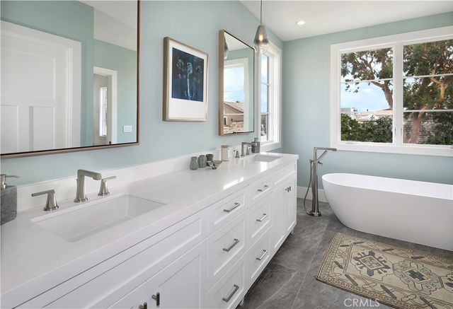 411 39th Street, Newport Beach, CA 92663