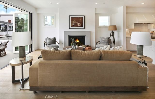 411 39th Street, Newport Beach, CA 92663