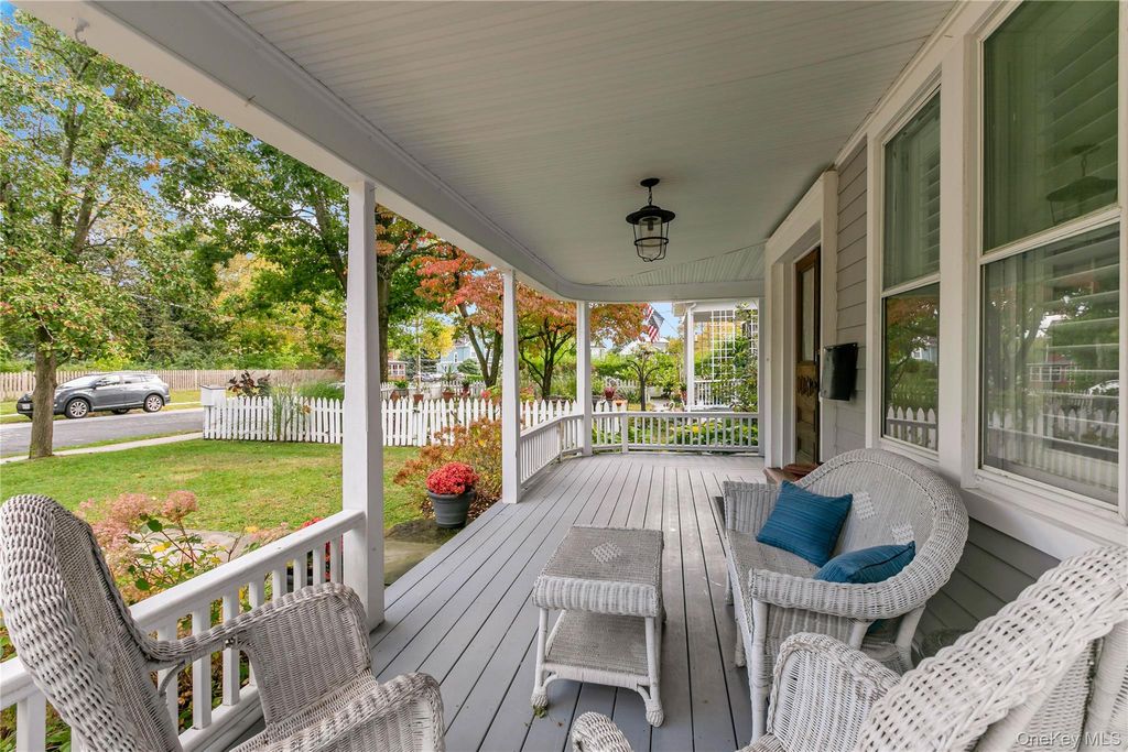 8 Hamilton Avenue, Croton-on-hudson, NY 10520 — photo 4