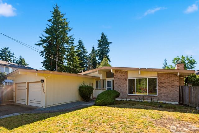 26607 Manchester Court, Kent, WA 98032