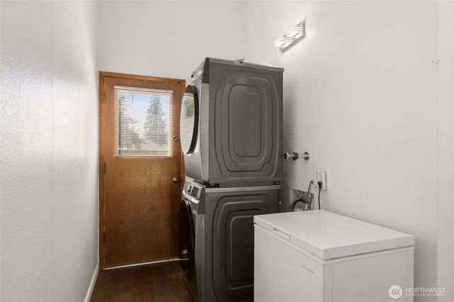 26607 Manchester Court, Kent, WA 98032