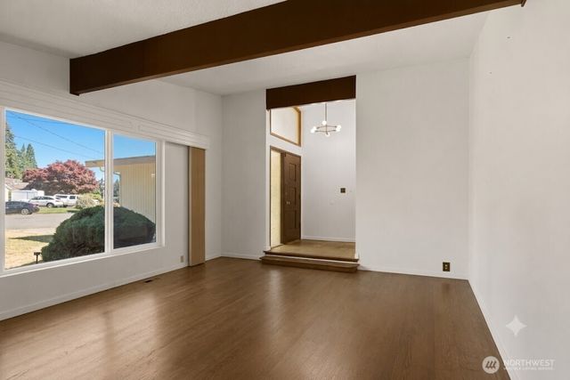 26607 Manchester Court, Kent, WA 98032