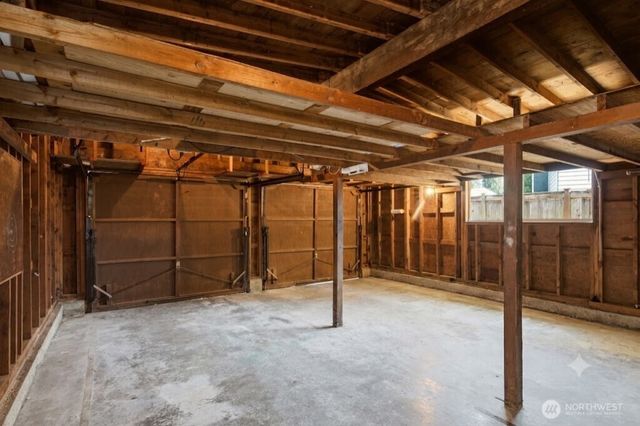 26607 Manchester Court, Kent, WA 98032